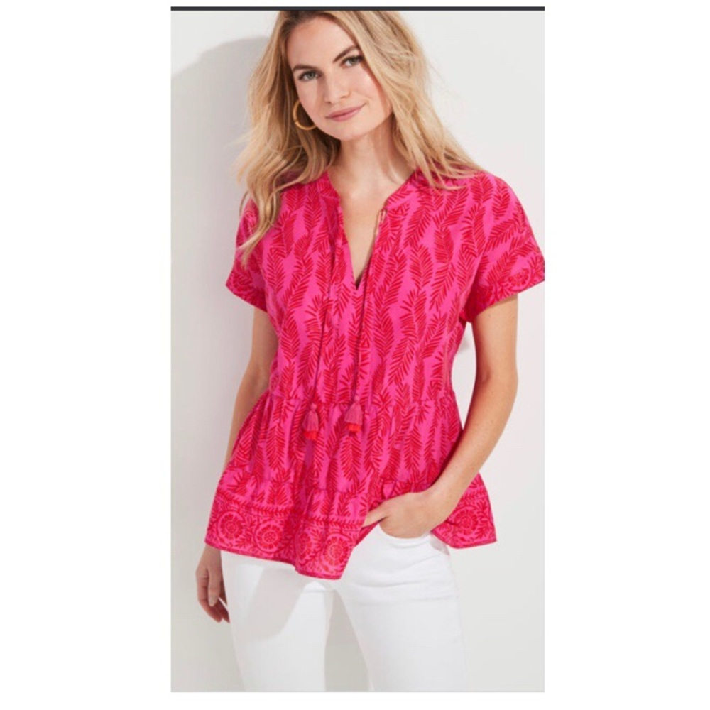 NWT Vineyard Vines painted palm tiered top